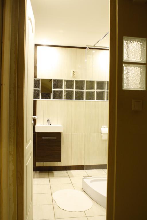 Travel Inn Apartments Budapest Esterno foto